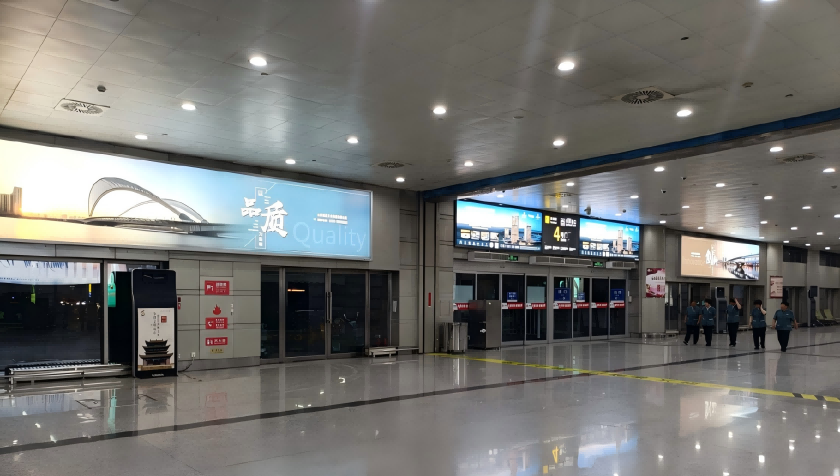 太原机场到达广告1