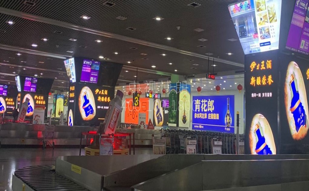 乌鲁木齐地窝堡国际机场广告-T2到达行李厅包柱屏套装