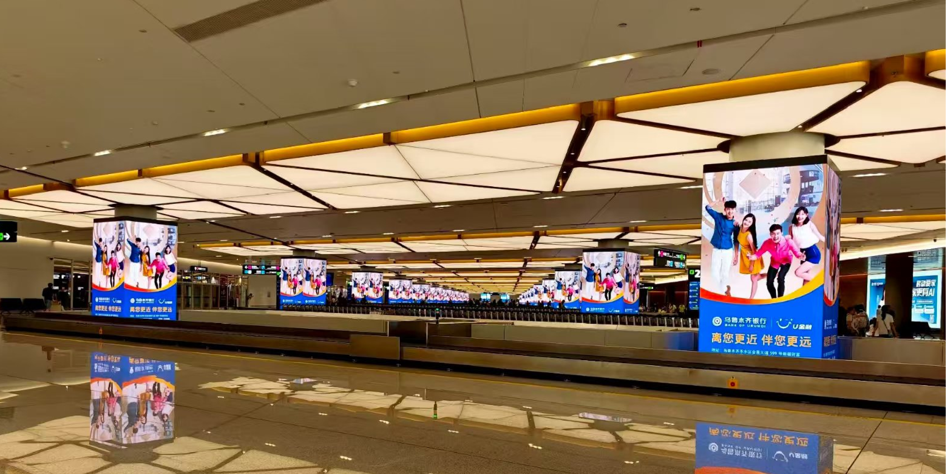 乌鲁木齐地窝堡国际机场广告-T4到达区2L行李提取转盘LED屏