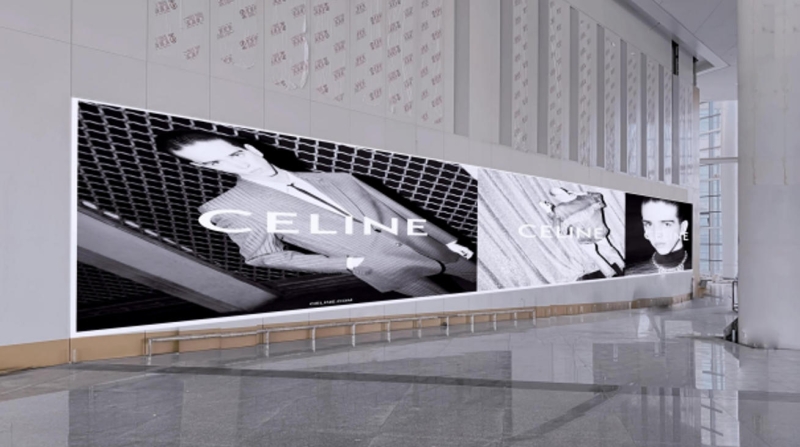 乌鲁木齐地窝堡国际机场广告-T4国内到达走廊灯箱