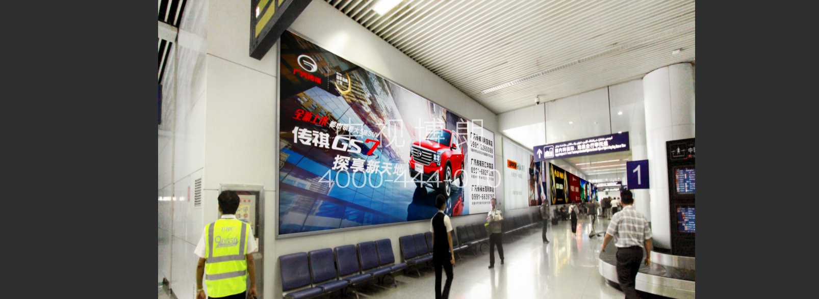 乌鲁木齐地窝堡国际机场广告-T3到达墙面灯箱8