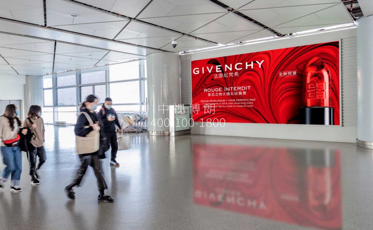 西安咸阳国际机场广告-T3国内到达通廊灯箱套装1