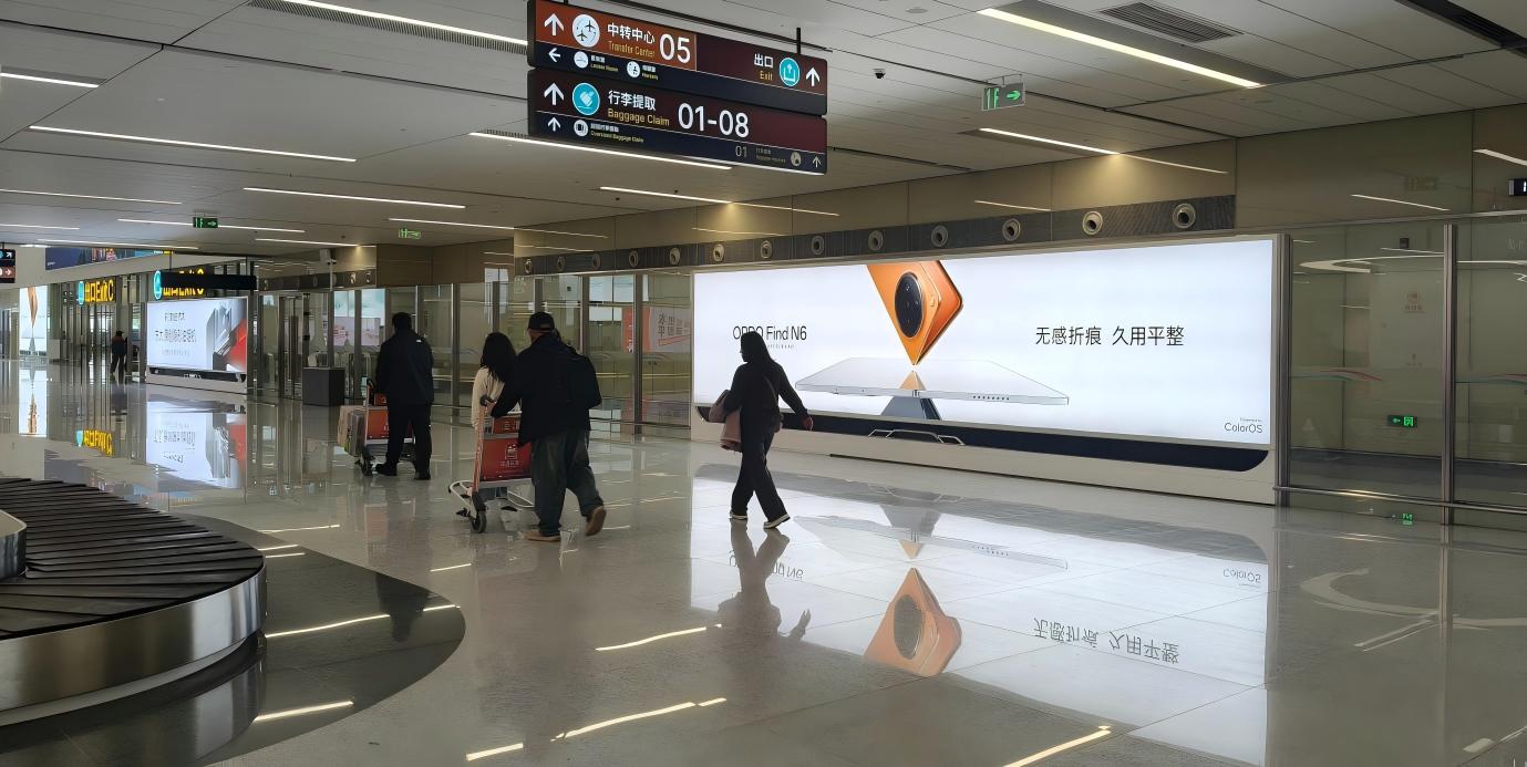 西安咸阳国际机场广告-T5国内到达行李厅灯箱套装