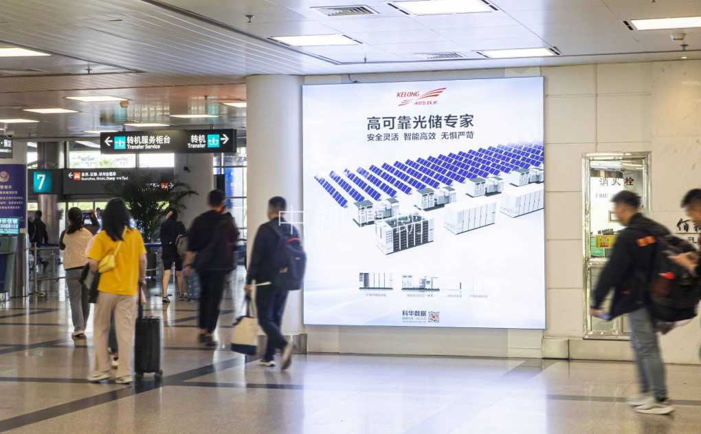 厦门机场广告-T3到达国内行李厅灯箱2
