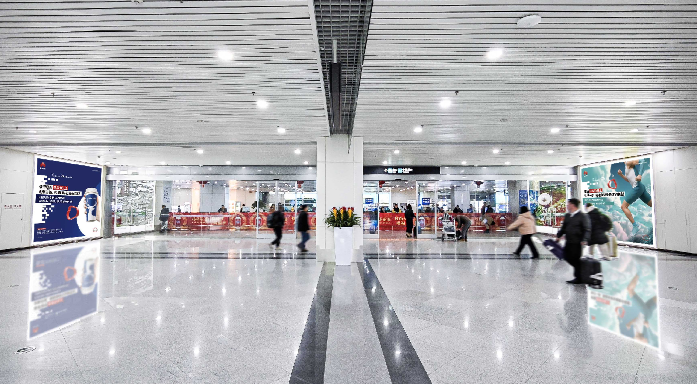 厦门机场广告-一层国内到达行李厅灯箱套装2