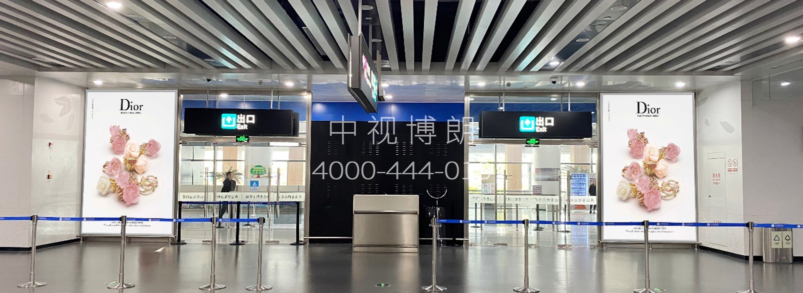 舟山普陀山机场广告-到达行李厅出口墙面灯箱套装