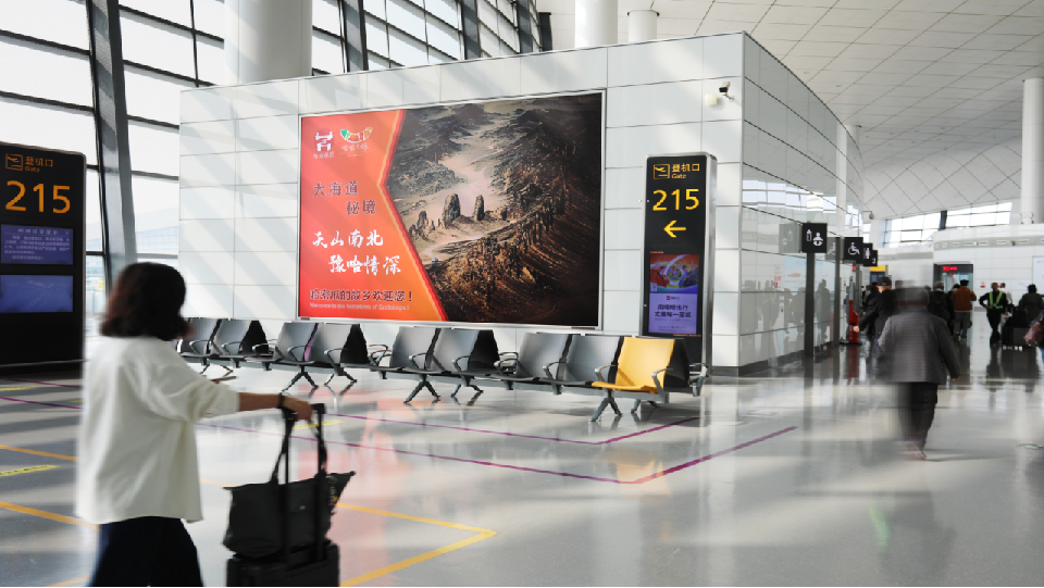 郑州机场,郑州机场灯箱广告,墙面灯箱广告